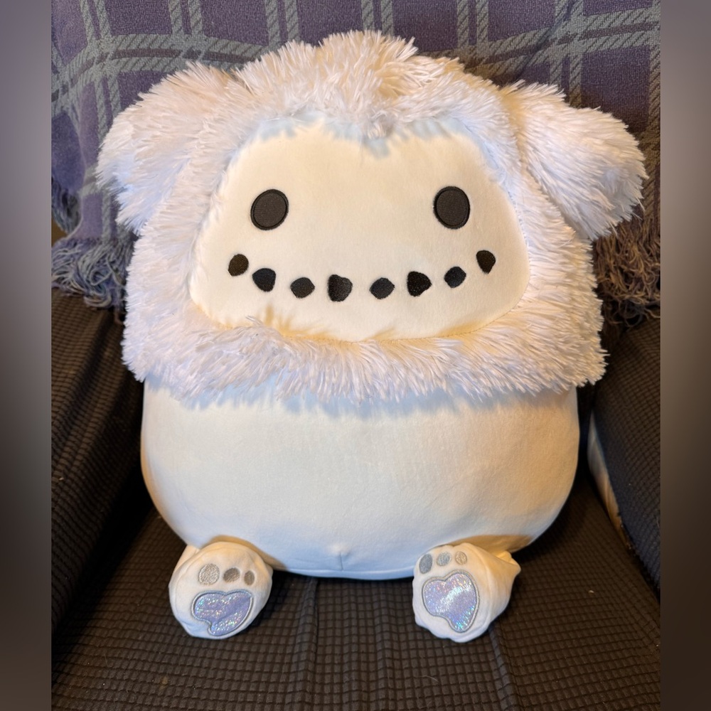 Squishmallows Snowman Benny 16” Vacuum Sealed